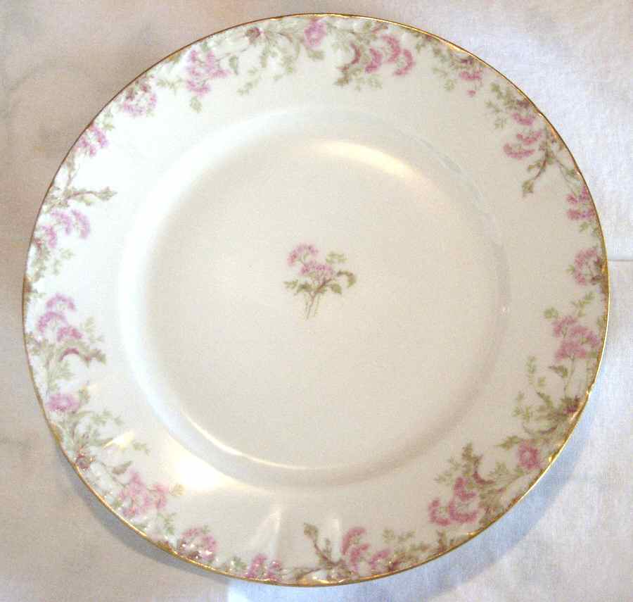 CHF1409 Dinner Plate by Charles Field Haviland-1