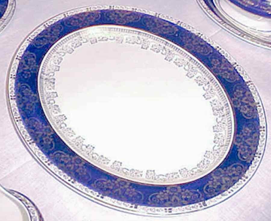 CRD206 14" Oval Serving Platter by Crown Ducal-1