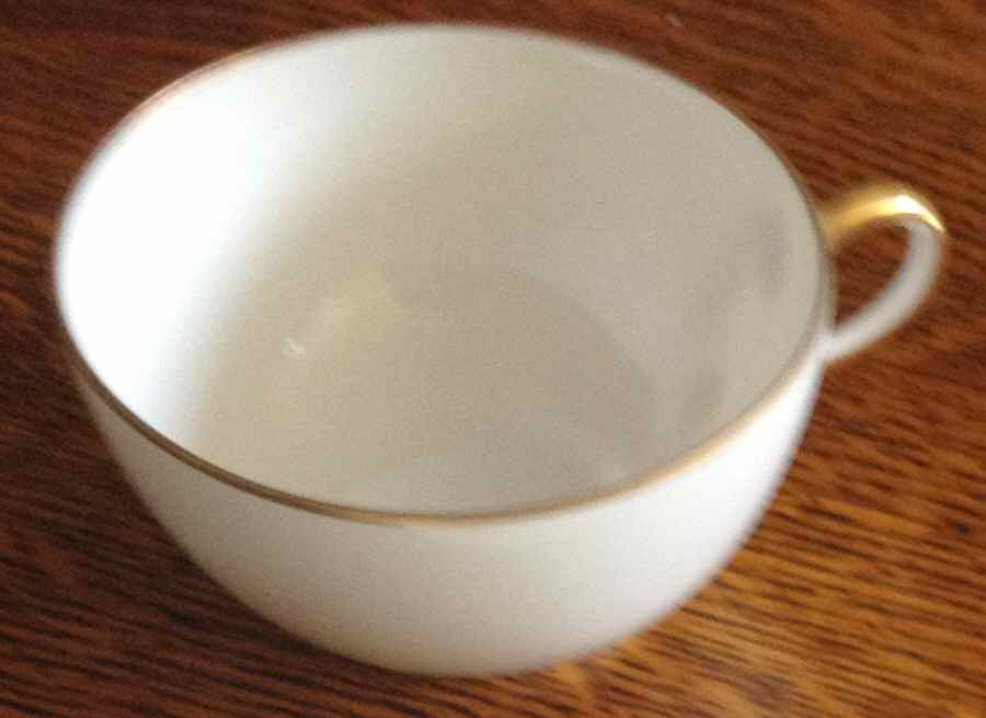 CMT113 Flat Cup by Charles Martin-1