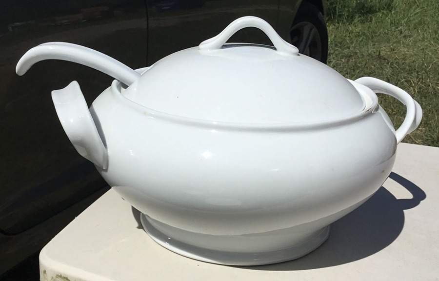 Lyon Tureen & Lid W/Ladle by BIA Cordon Bleu-1
