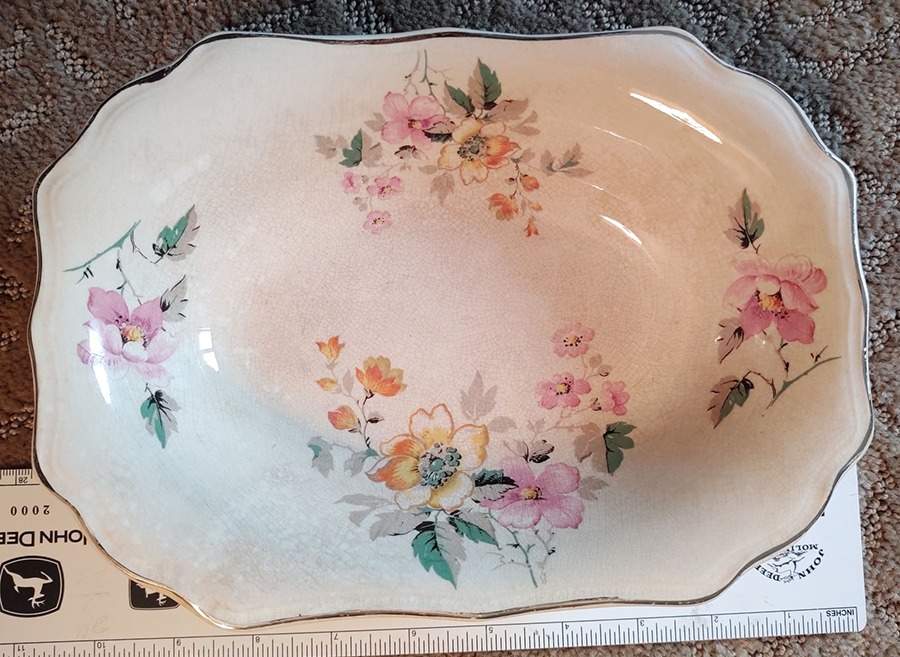 2557 9" Oval Vegetable Bowl by Canonsburg-1