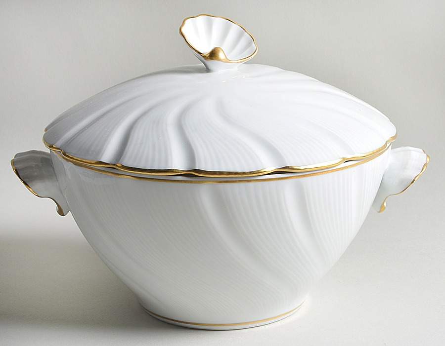 CMH5 Round Covered Vegetable by Chamart-1