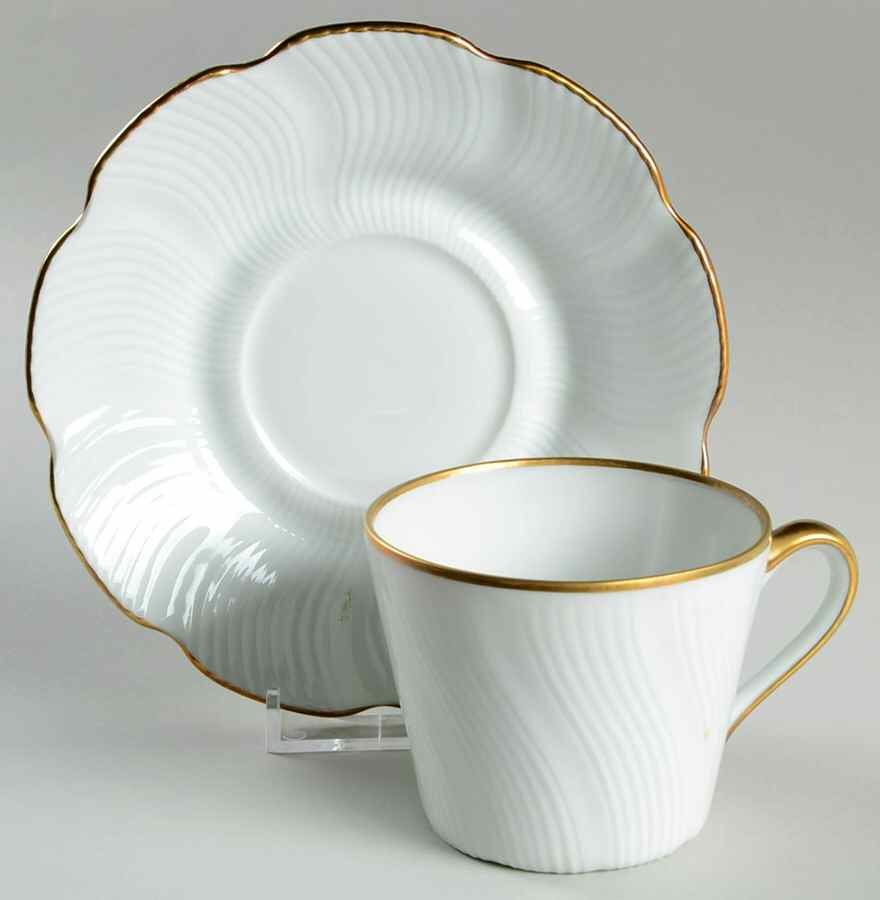 CMH5 Flat Cup & Saucer Set by Chamart-1