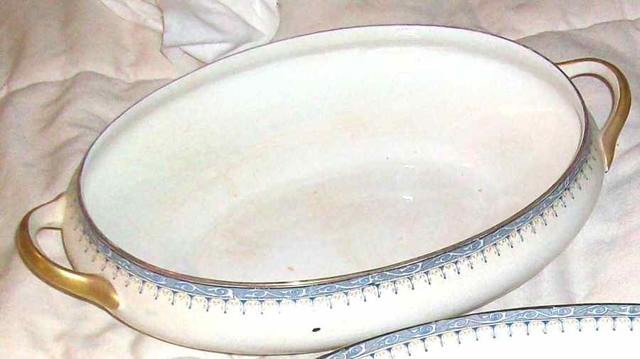 CEB113 Oval Vegetable No Lid by Celebrate-1