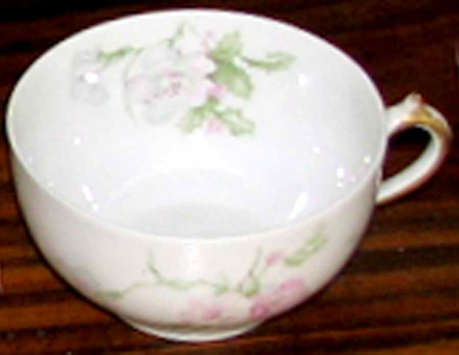 CHF1432 Flat Cup by Charles Field Haviland-1