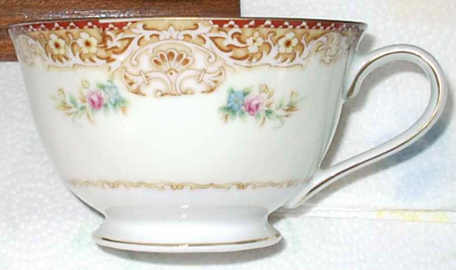 CEB114 Footed Cup by Celebrate-1