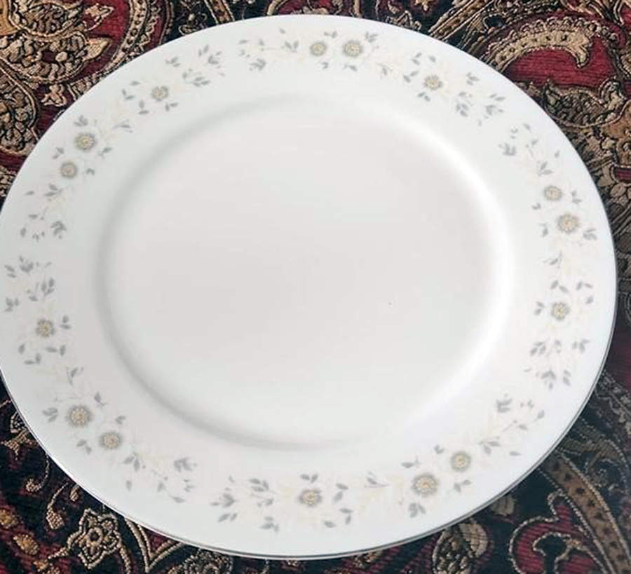 Melody Dinner Plate by China (Made in China)-1