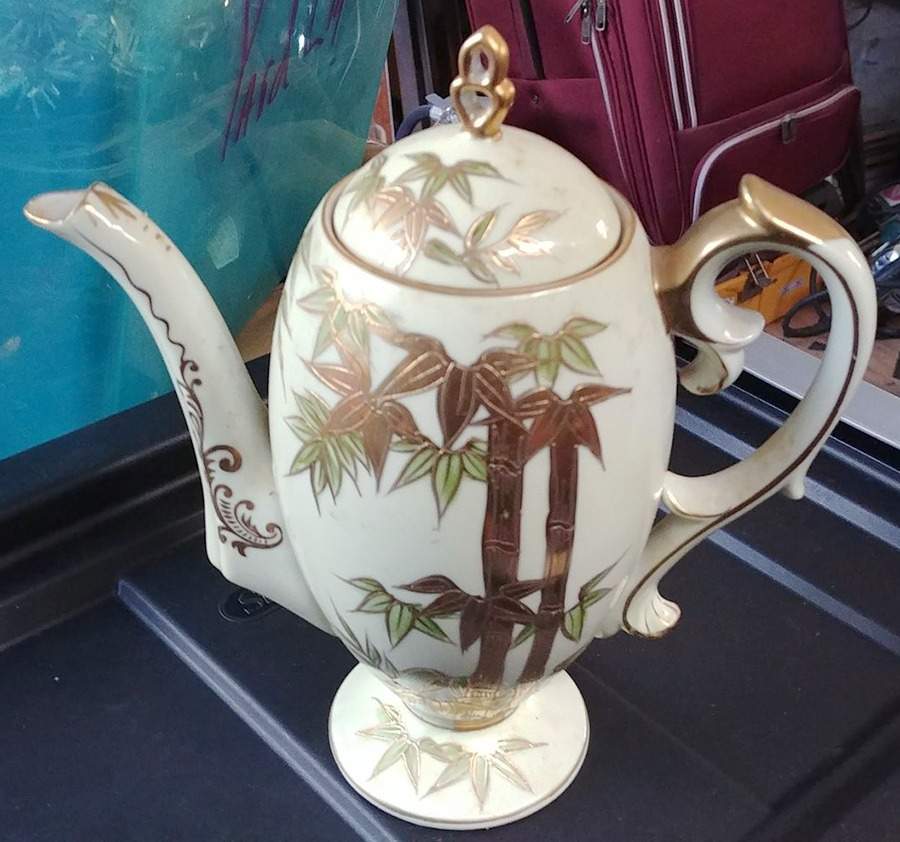 401 Coffee Pot & Lid by Craftsman (Japan)-1