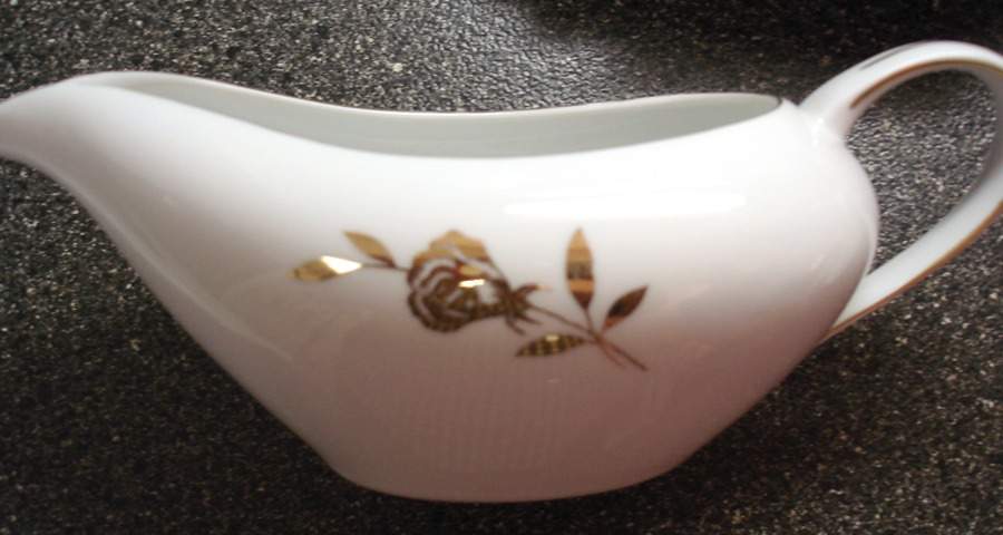 Belle Rose Gravy Boat by Carlton (Japan)-1