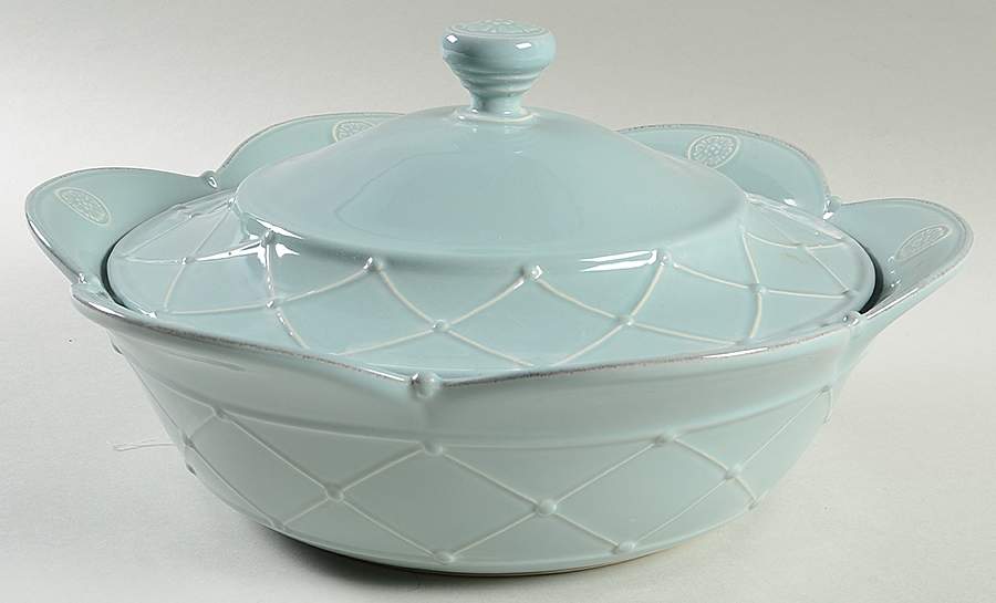 Meridian Blue 2.5 Qt Round Covered Casserole by Casafina-1