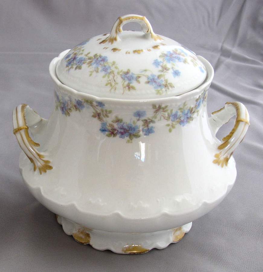 CHF1449 Sugar Bowl & Lid by Charles Field Haviland-1