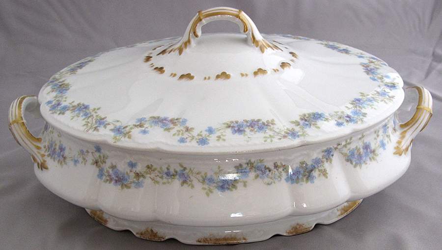 CHF1449 Oval Covered Vegetable by Charles Field Haviland-1