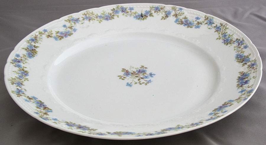 CHF1449 Dinner Plate by Charles Field Haviland-1