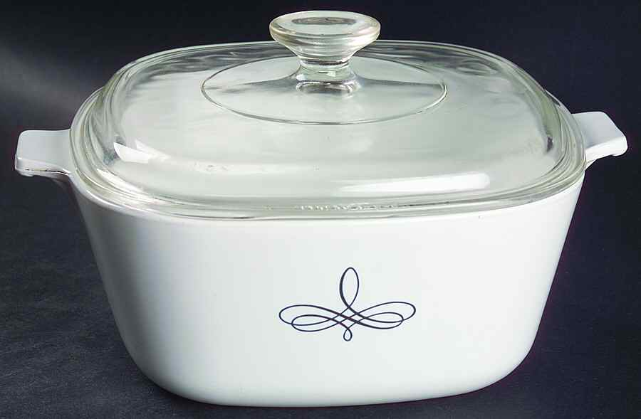 Black Trefoil 2.5 Quart Square Casserole with Lid by Corning Corelle-1