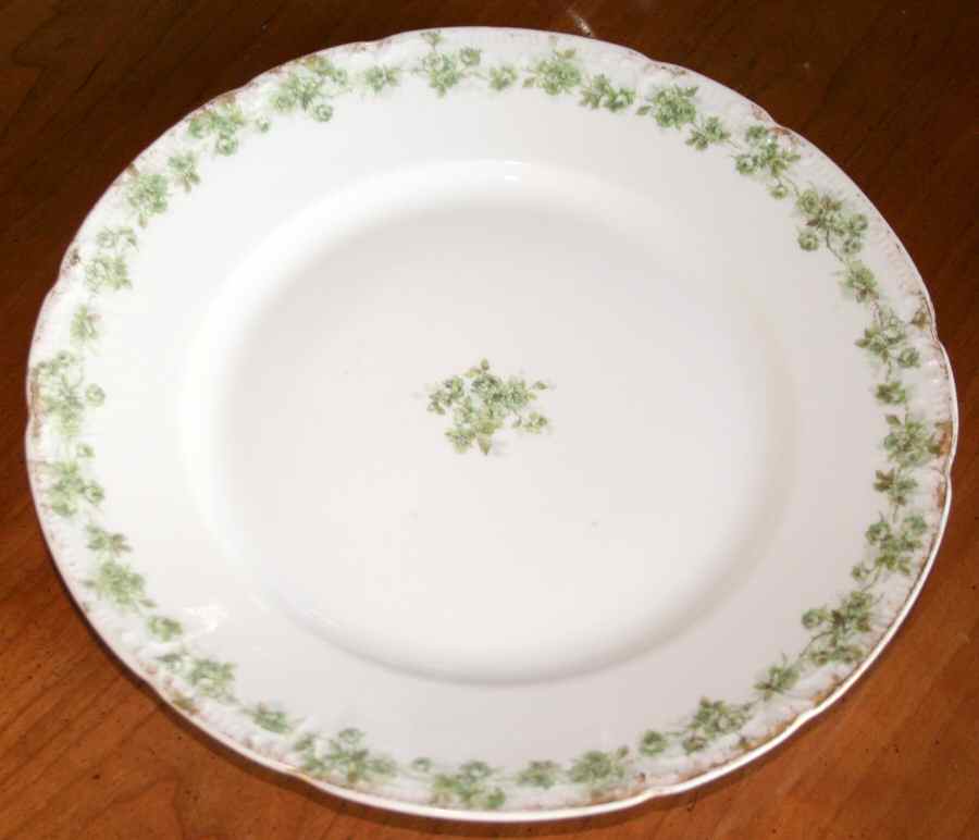 CHF1190 Dinner Plate by Charles Field Haviland-1