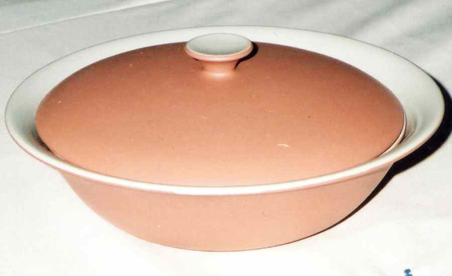 CCA6 Round Covered Vegetable by Crown Clarence-1