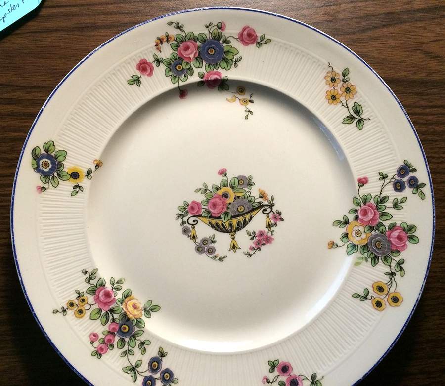 CHF1462 Dinner Plate by Charles Field Haviland-1