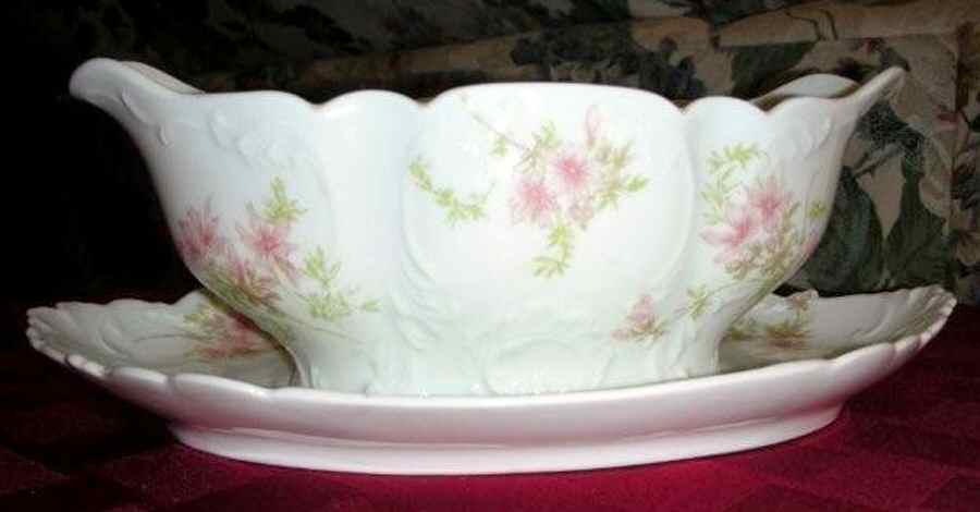Schleiger 1293-3 Gravy Boat with Attached Underplate by Charles Field Haviland-1
