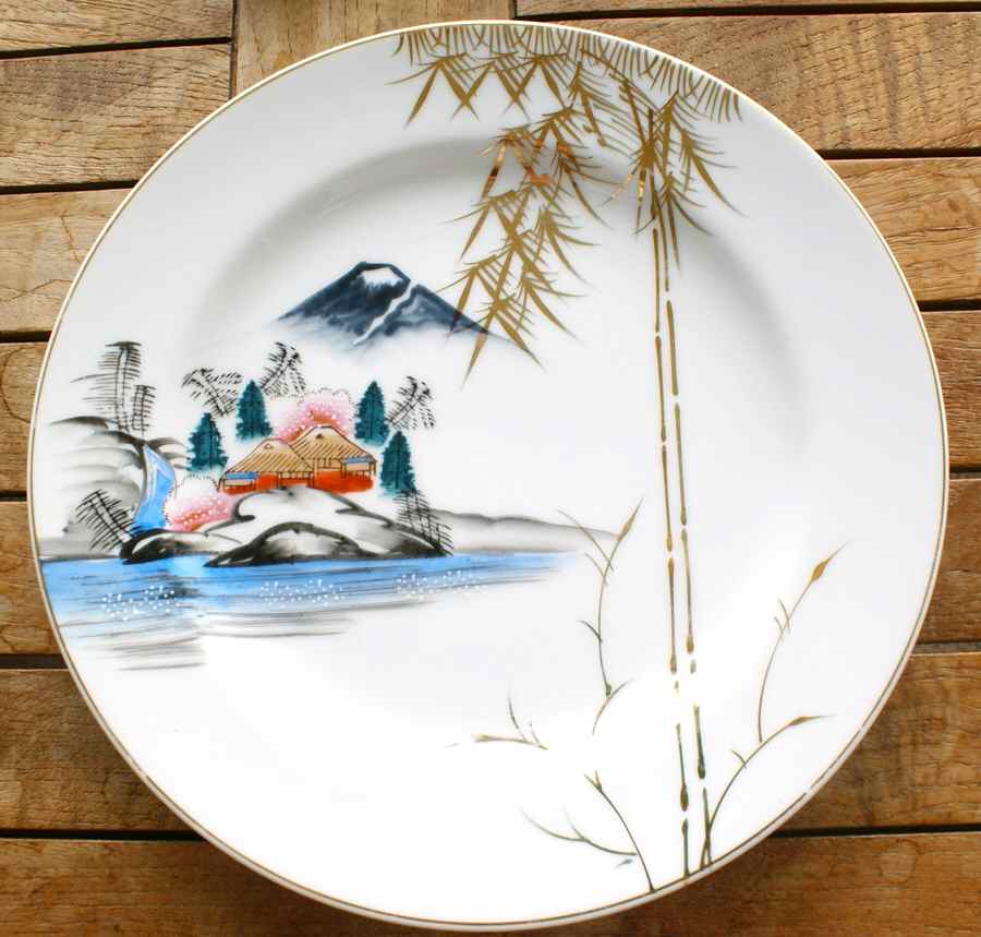 JAP1470 Dinner Plate by Japan-1