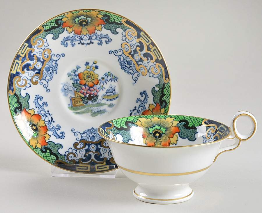 3754 Footed Cup & Saucer Set by Coronet (England)-1