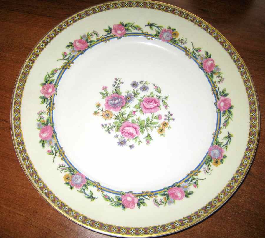 CHF1198 Dinner Plate by Charles Field Haviland-1