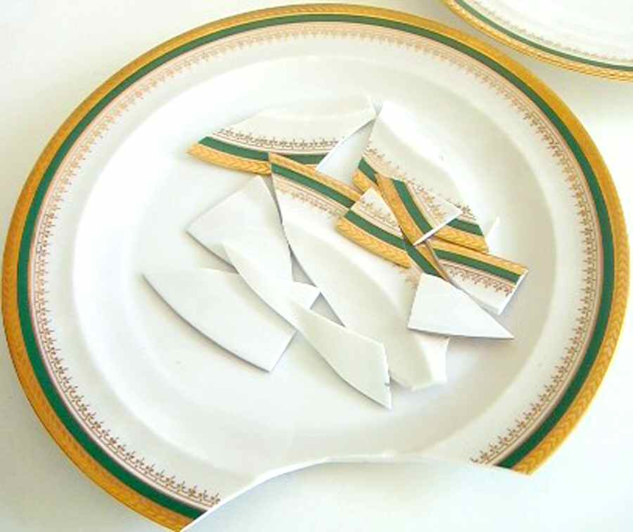 CNR59 Dinner Plate by Chastagner & Cie-1