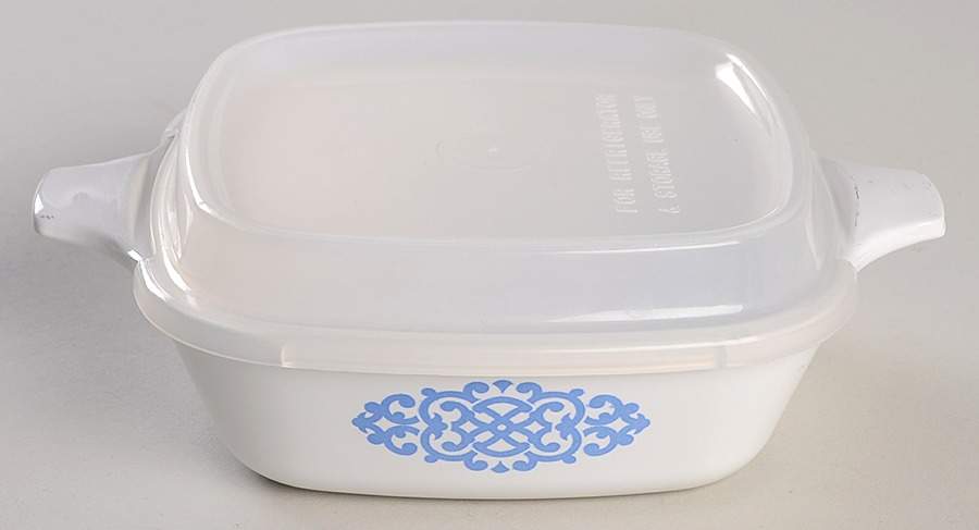 Shell Oil Medallion Petite Pan & Lid by Corning Corelle-1