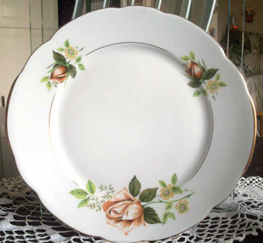 CIL49 Dessert/Pie Plate by Cmielow (Poland)-1