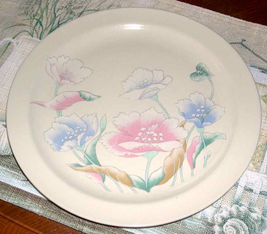 Imperial Garden Dinner Plate by China (Made in China)-1