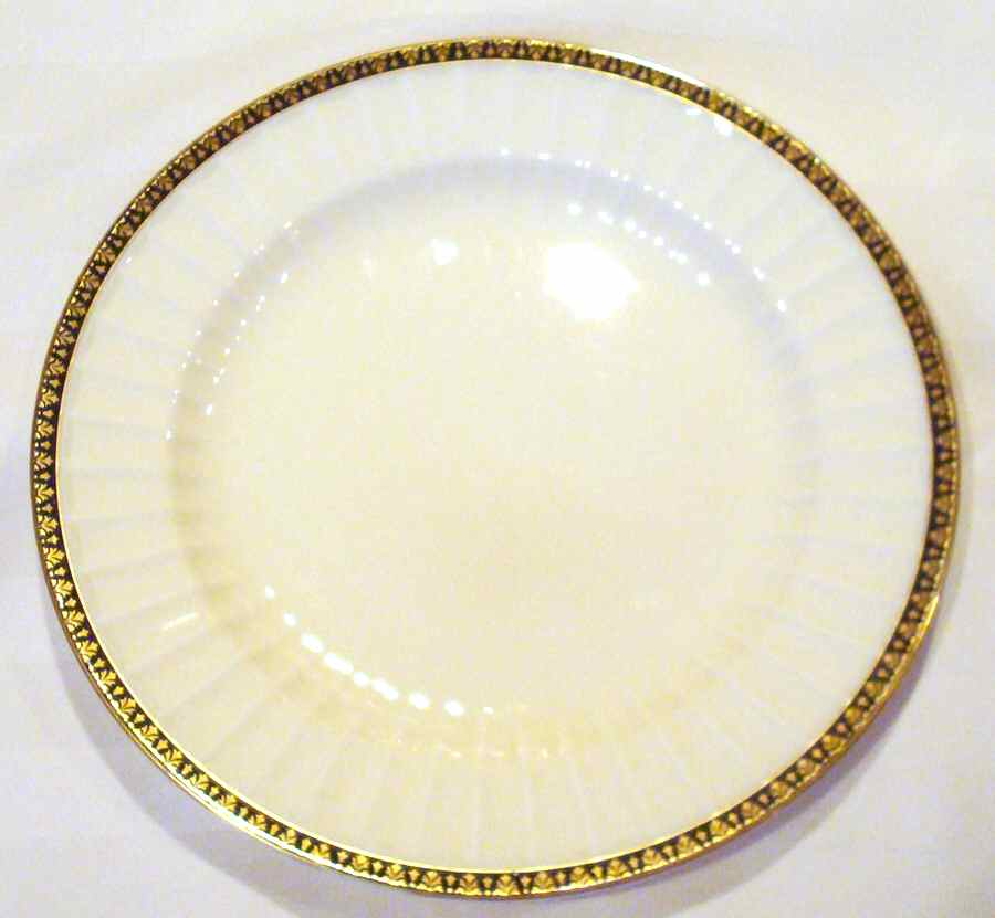 St Cloud Dinner Plate by Crown Ducal-1