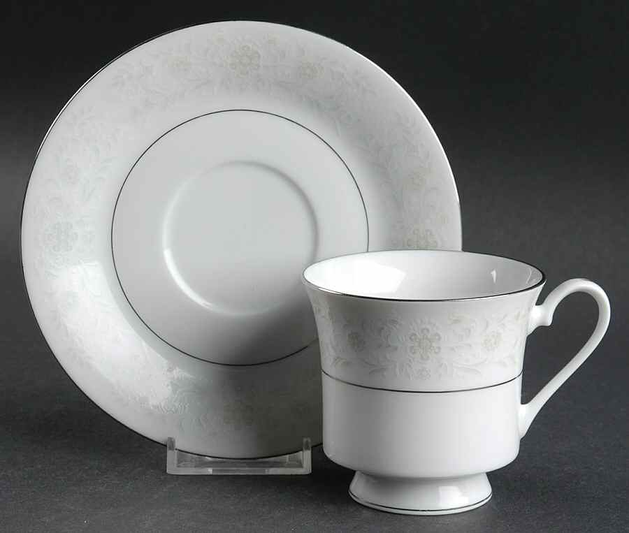 CX471 Footed Cup & Saucer Set by China (Made in China)-1
