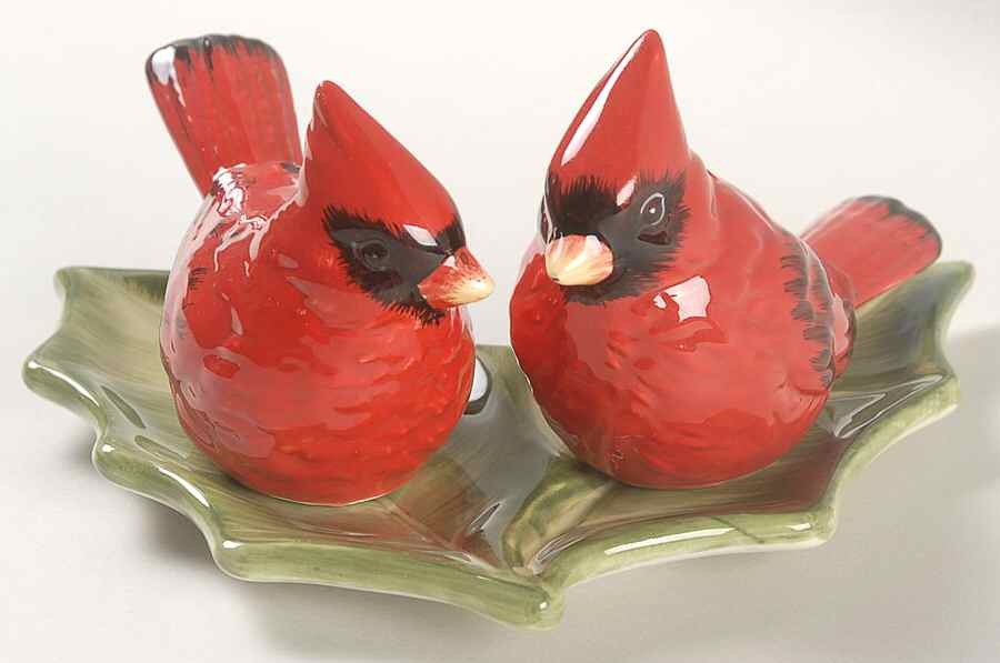 Holly Birds Figural Salt and Pepper Tray Set by Certified International-1