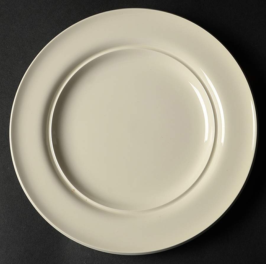 Manor Salad Plate by Crate & Barrel-1