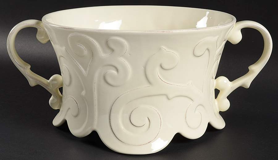 Arabesque Cream Centerpiece by Casafina-1
