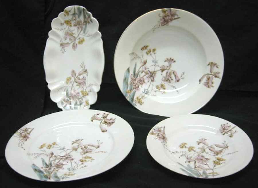 2095 Dinner Plate by Carlsbad-1