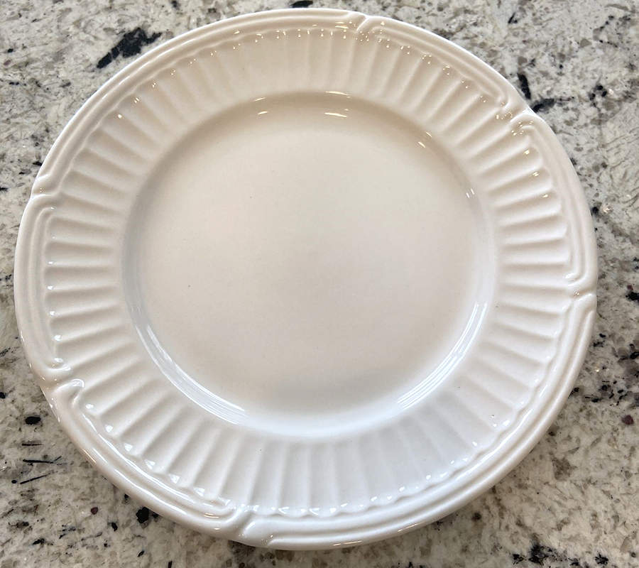 C4T1 Dinner Plate by Chatham Tableware-1