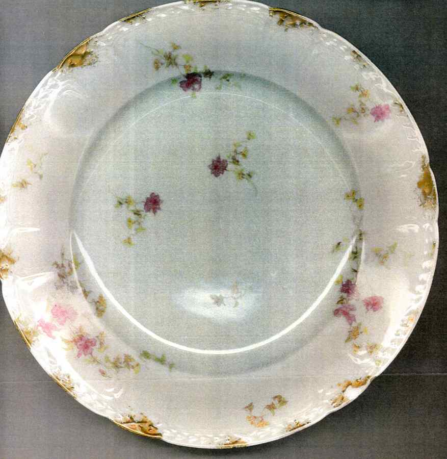 CHF1500 Dinner Plate by Charles Field Haviland-1