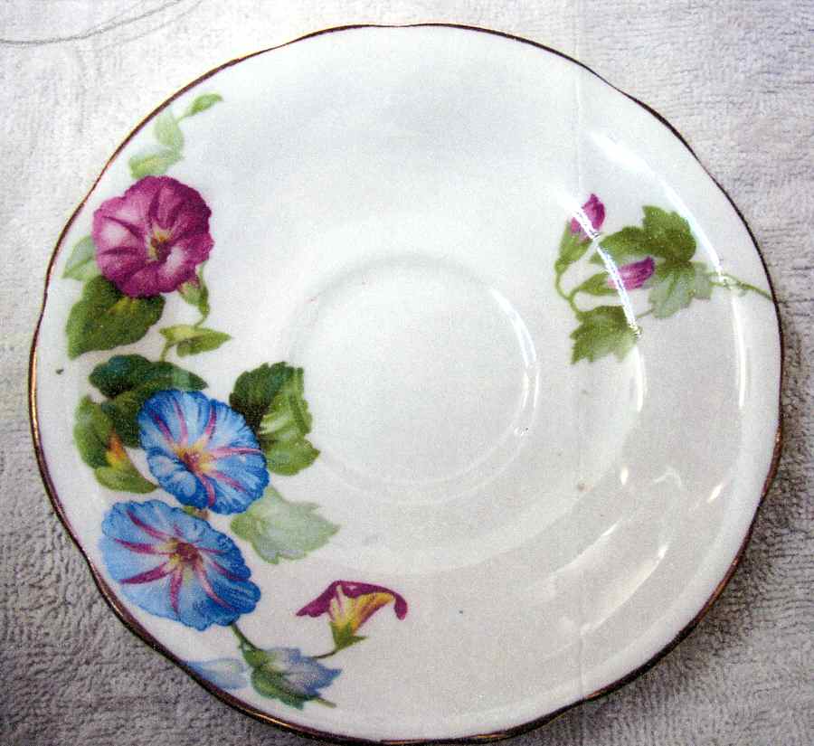 CN12 Saucer by Clarence (England)-1