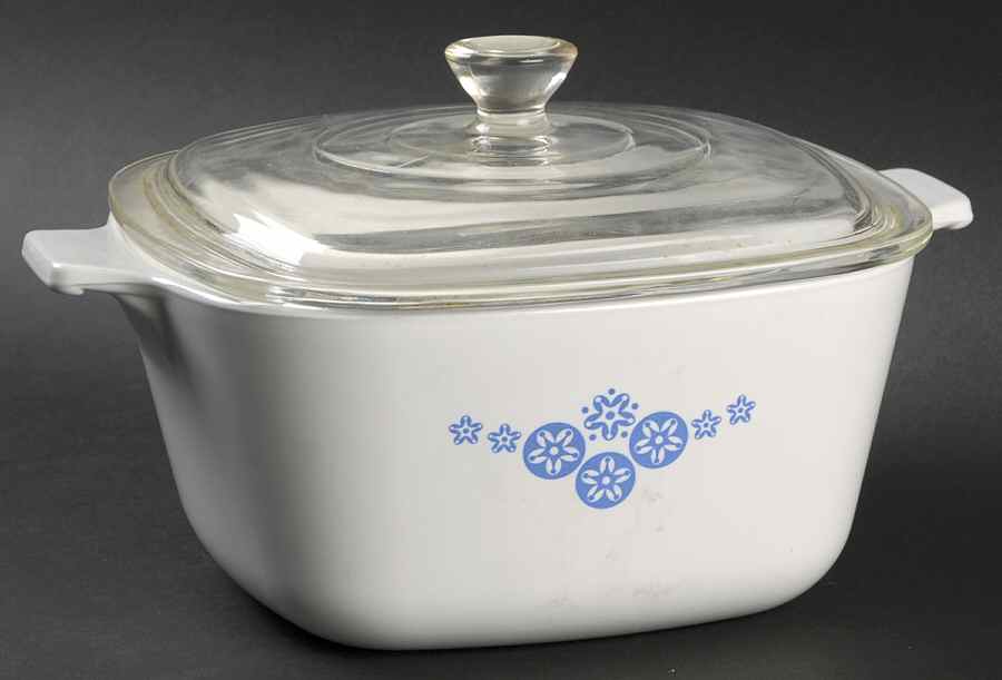 COR193 1.75 Quart Square Casserole with Lid by Corning Corelle-1