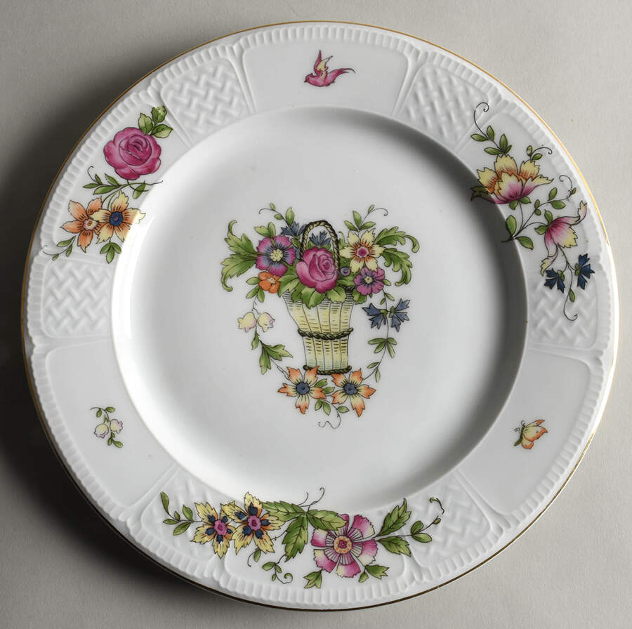 HCZ302 Dinner Plate by Haas-Czjzek Coronado-1
