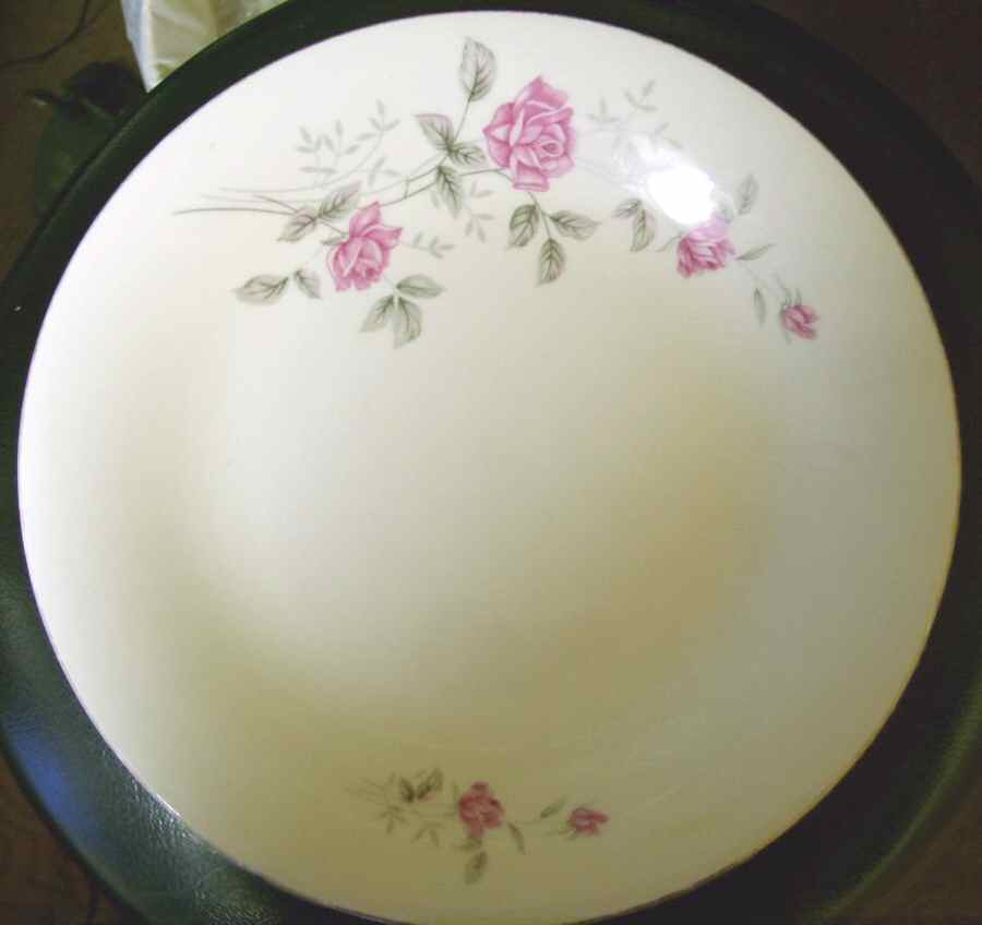 Rose Hebi (Platinum Trim) Dinner Plate by China (Made in China)-1