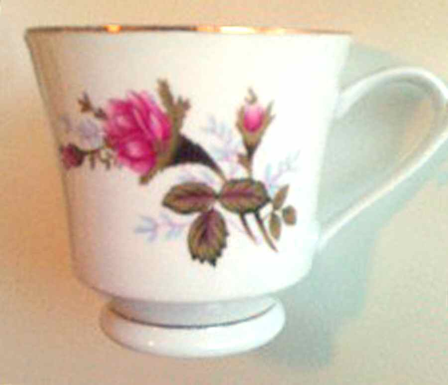 CX493 Footed Cup by China (Made in China)-1