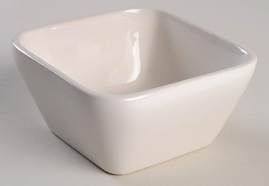 Ellery Ivory Entertaining 5pc-Center Dish by Cindy Crawford Style-1