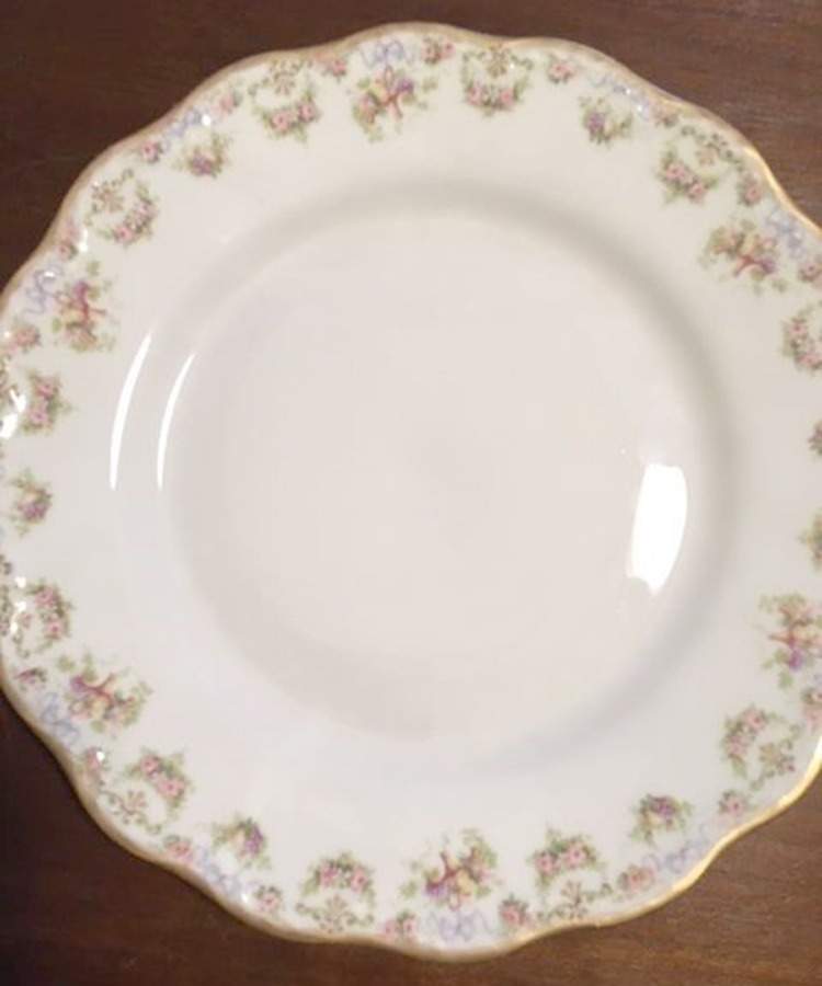 CHU24 Dinner Plate by Chateau-1