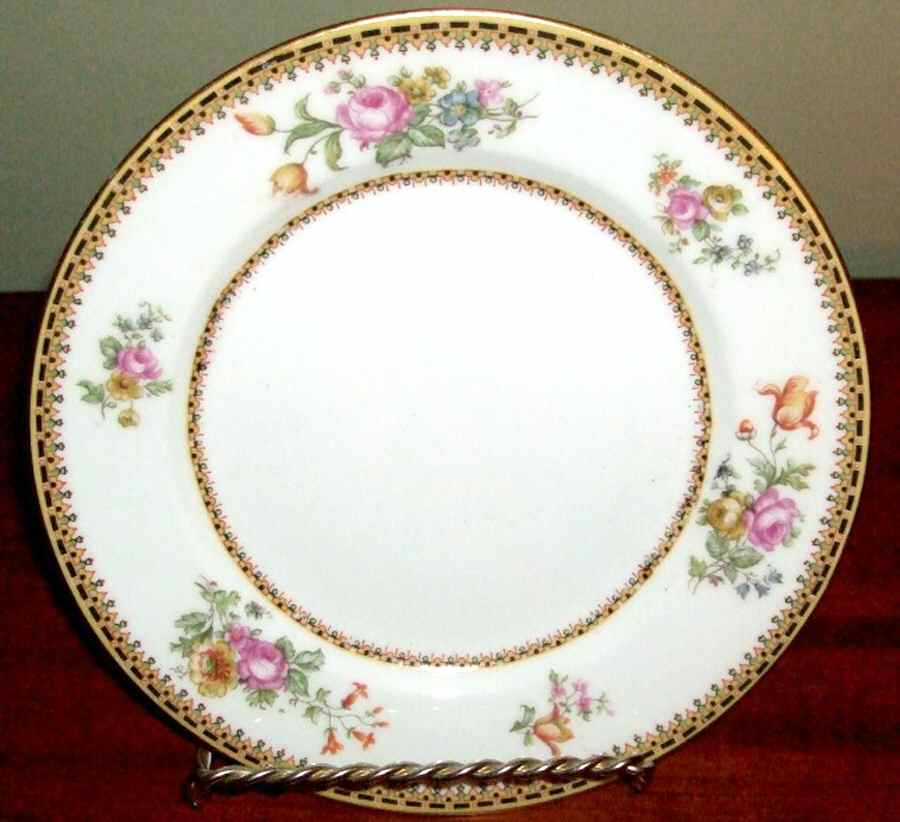 CHF1527 Dinner Plate by Charles Field Haviland-1