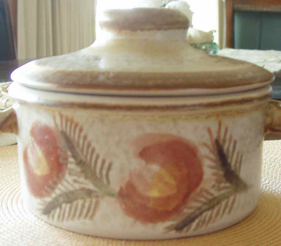 CPC5 1.5 Qt Round Covered Casserole by Chatham Potters -1