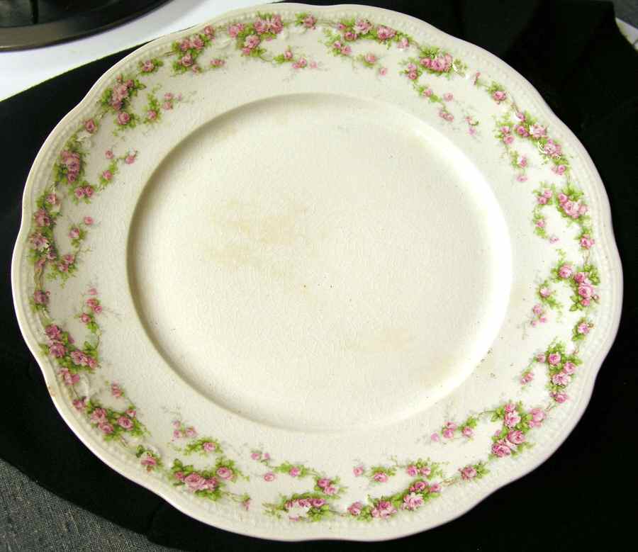 CRP205 Dinner Plate by Crown Potteries-1