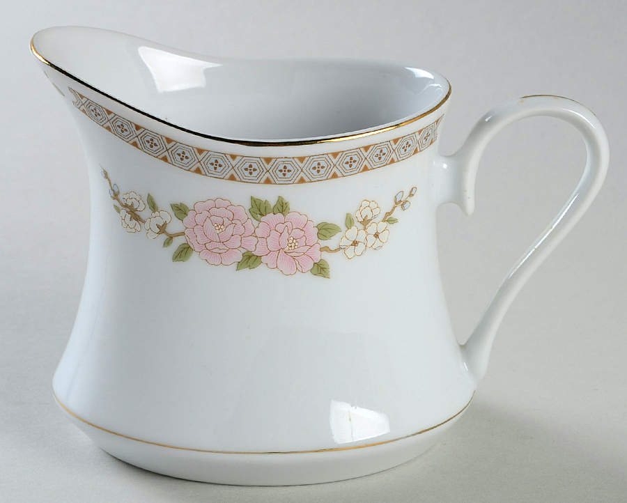 CHP26 Creamer by China Pearl-1