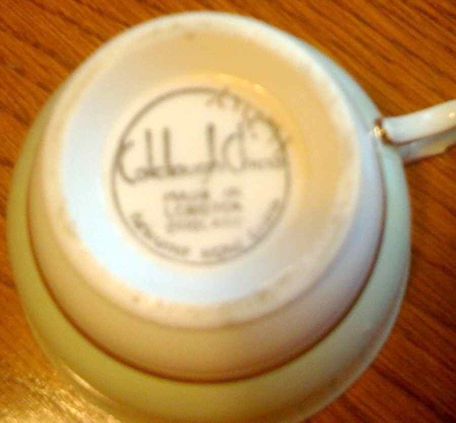 7471 Footed Cup & Saucer Set by Colclough-1