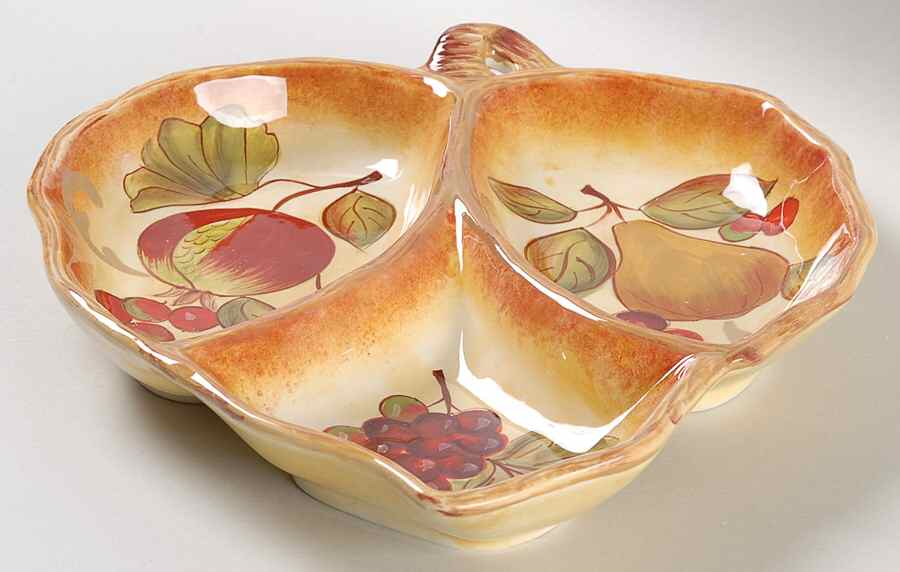 Siena 3-Part Leaf Shape Divided Server by Certified International-1